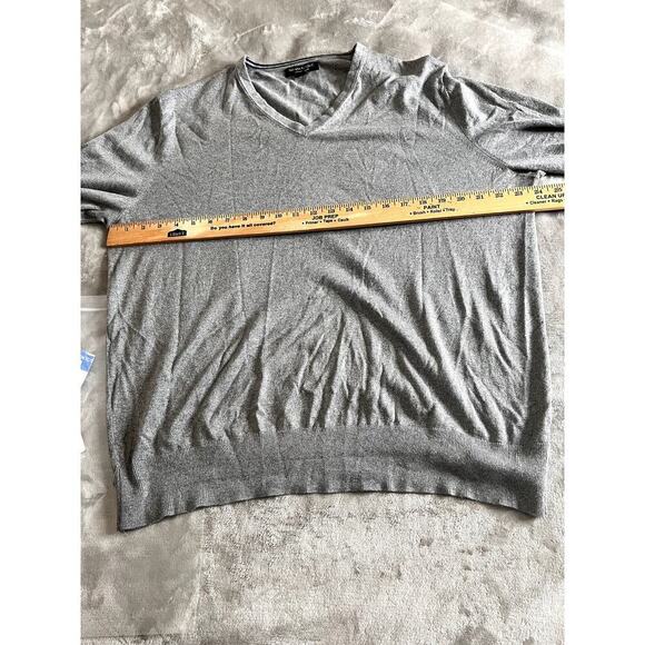 Banana Republic women's size XL grey luxury blend sweater light weight v-neck - Picture 3 of 7